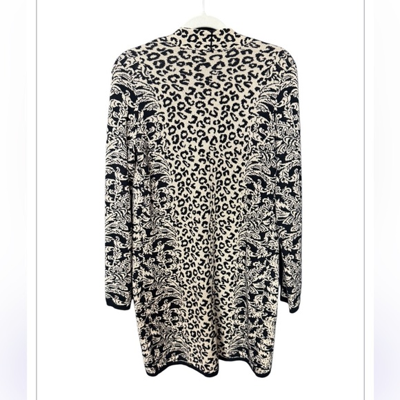 Chico’s Animal Floral Print Cardigan Long Line - Picture 4 of 8